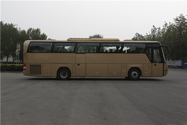 北方BFC6120L1D6豪華旅游客車（柴油國六24-54座）