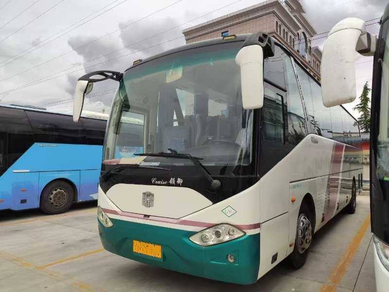 2014年12月 兩臺(tái)國五LNG中通6118營運(yùn)車