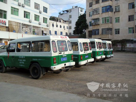 農(nóng)村客運(yùn)車輛