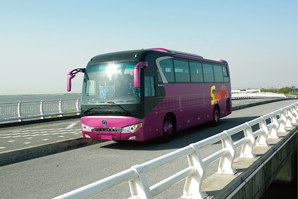 申龍SLK6118S5A客車(chē)（柴油國(guó)四24-53座）