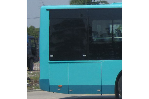 金旅XML6125JHEVG5CN2公交車（天然氣/電混動國五10-40座）