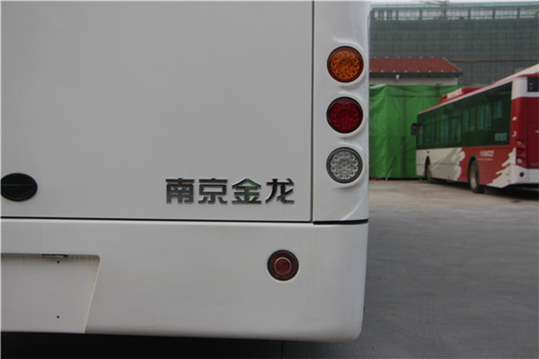 南京金龍NJL6859BEV33公交車（純電動(dòng)10-28座）