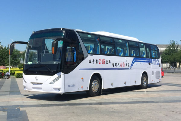 北方BFC6120L1D5客車（柴油國五24-55座）